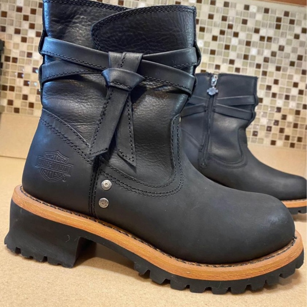 Harley Davidson Women’s Riding Boots, Size 7.5US, Black Leather